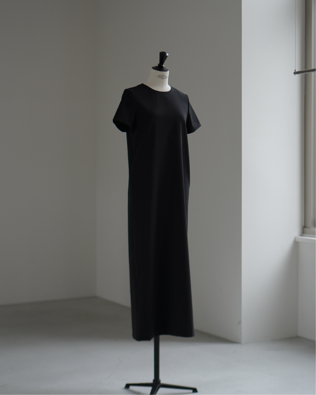 THEATER｜シアター｜レディース｜ワンピース｜ Essential Dress