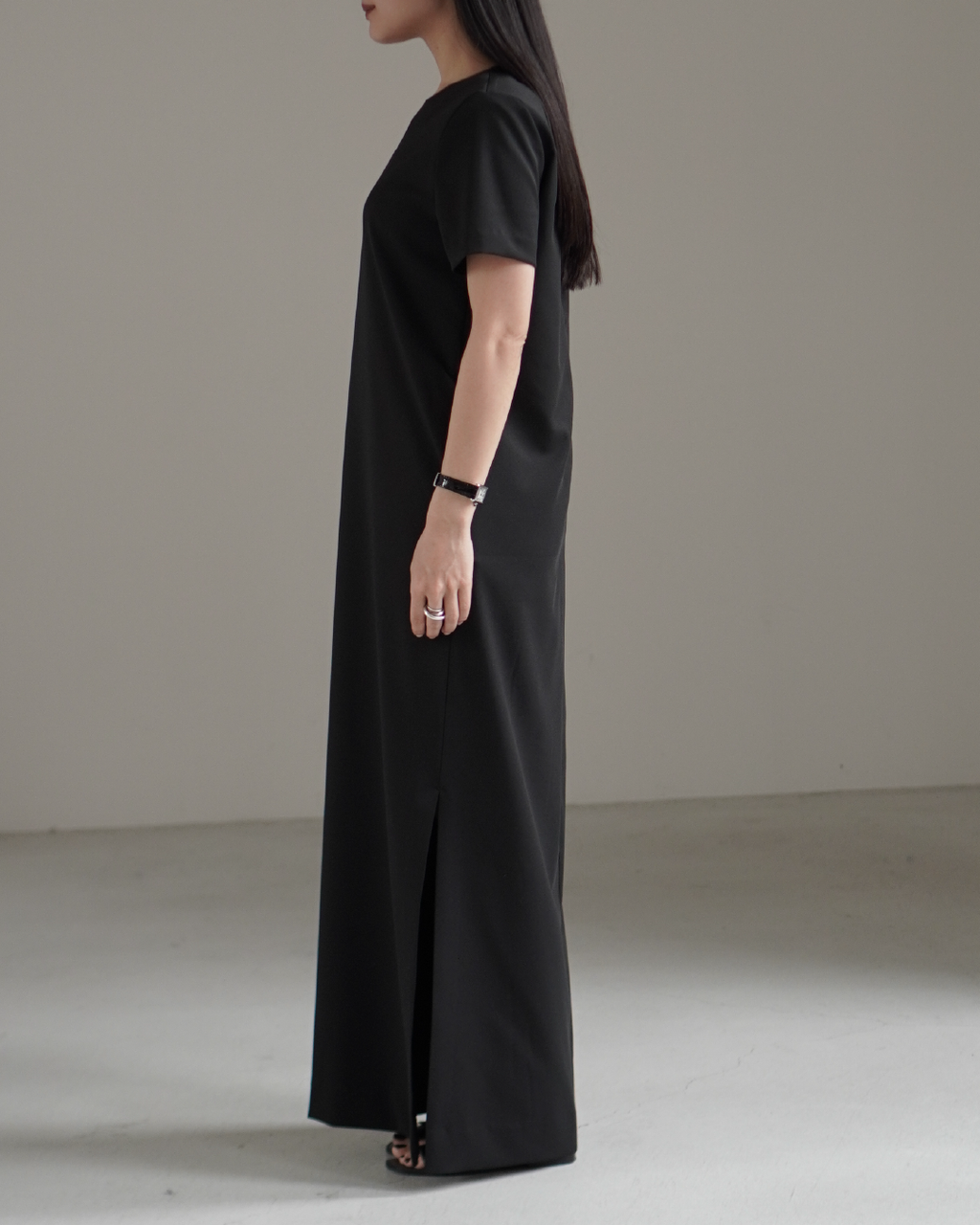 【Pre order】 Essential Dress （Black）