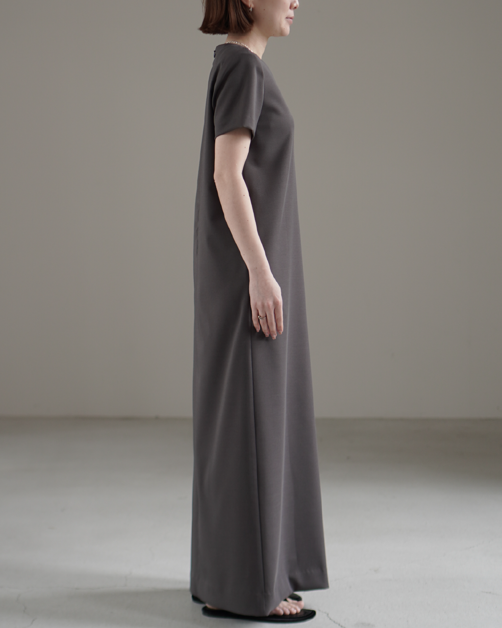 【Pre order】 Essential Dress （Charcoal）