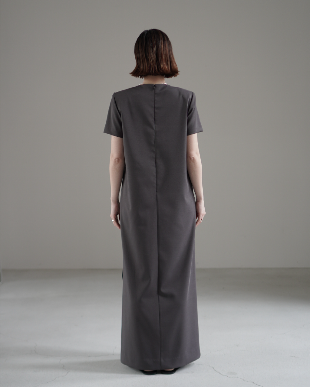 【Pre order】 Essential Dress （Charcoal）