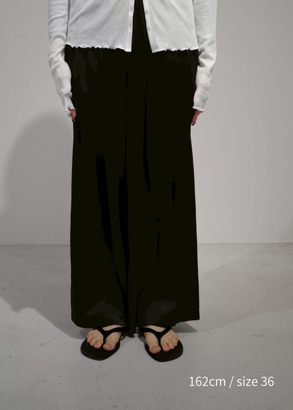 【Pre Order】Satin tuck wide pants
