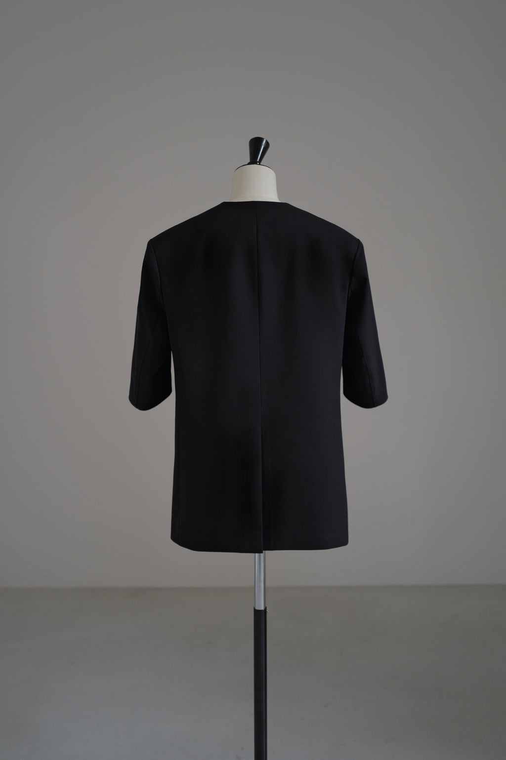 【Pre Order】Commoda Half-Sleeve Jacket