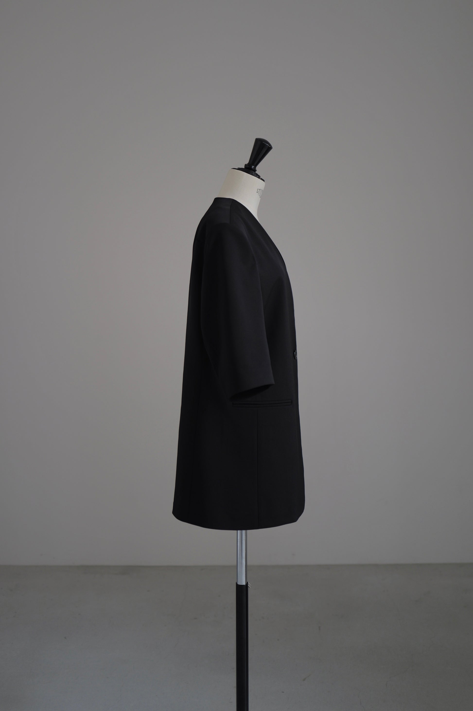 【Pre Order】Commoda Half-Sleeve Jacket