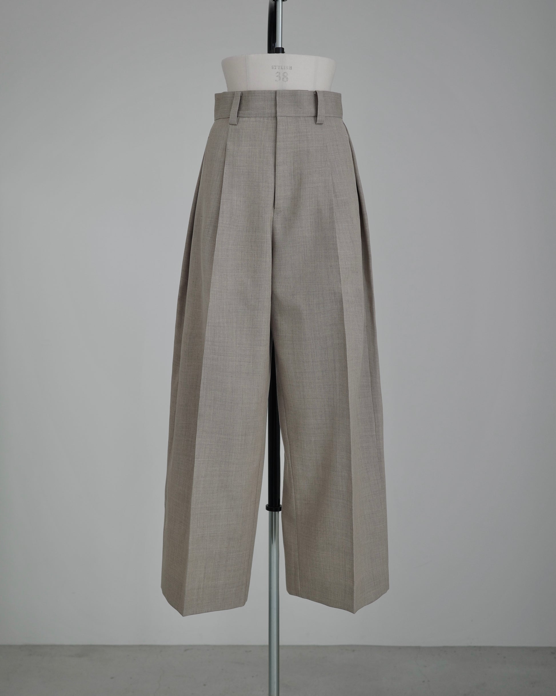 【Pre order】Tailored Fit Tuck Wide Pants（Graige）