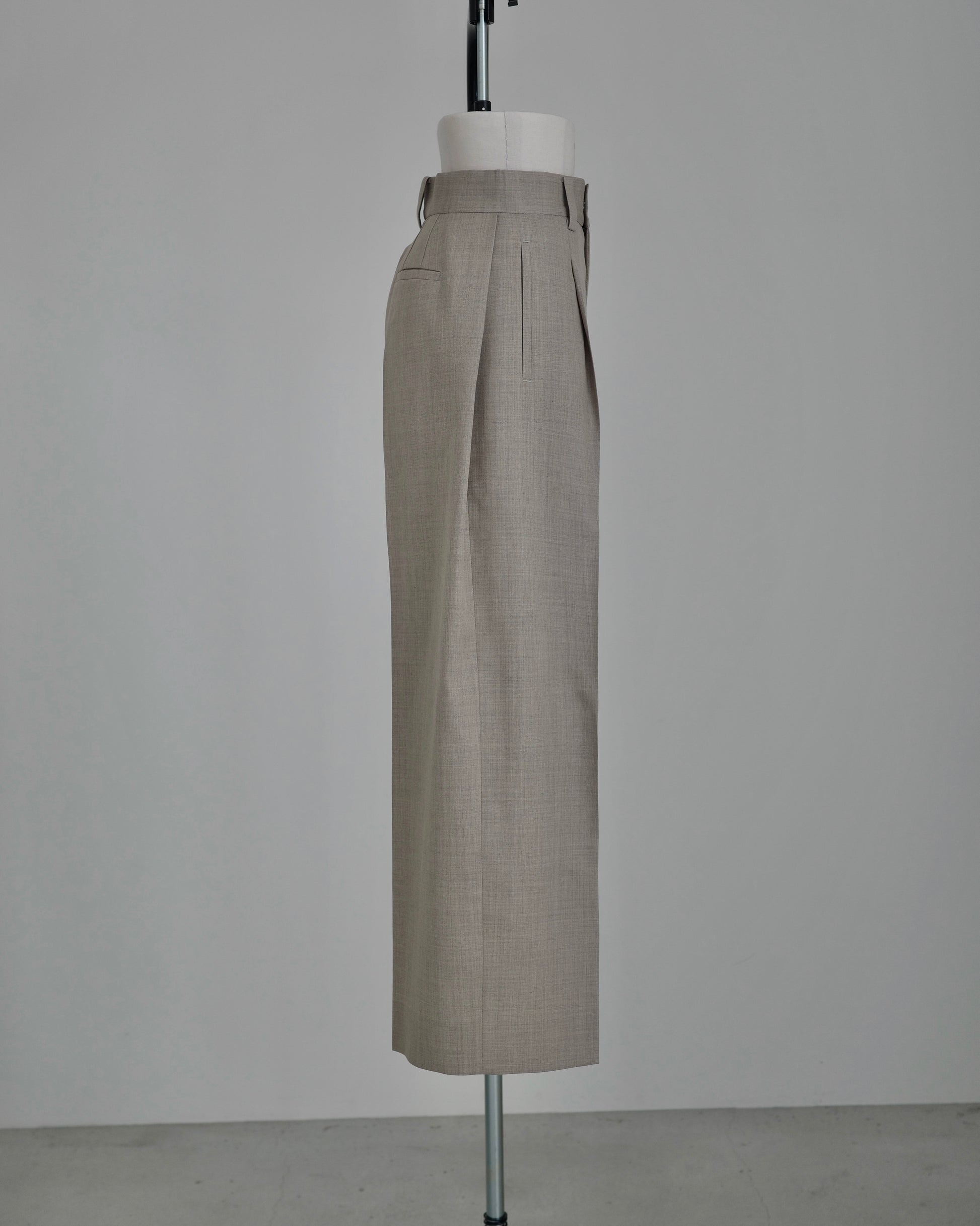【Pre order】Tailored Fit Tuck Wide Pants（Graige）