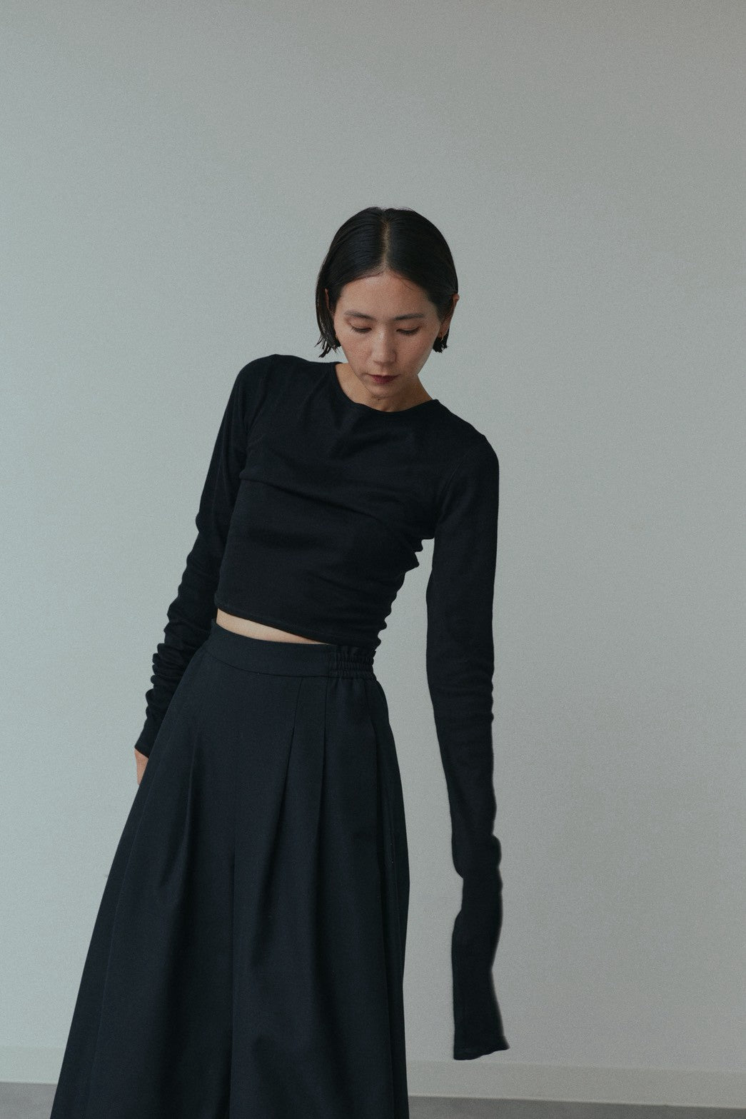 【Pre Order】Reframed Sleeve Top (Black)