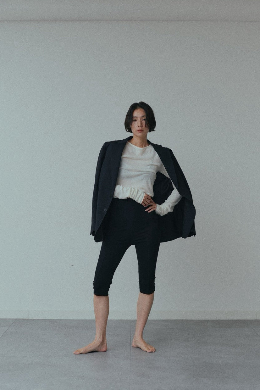 【Pre Order】Reframed Sleeve Top (Black)