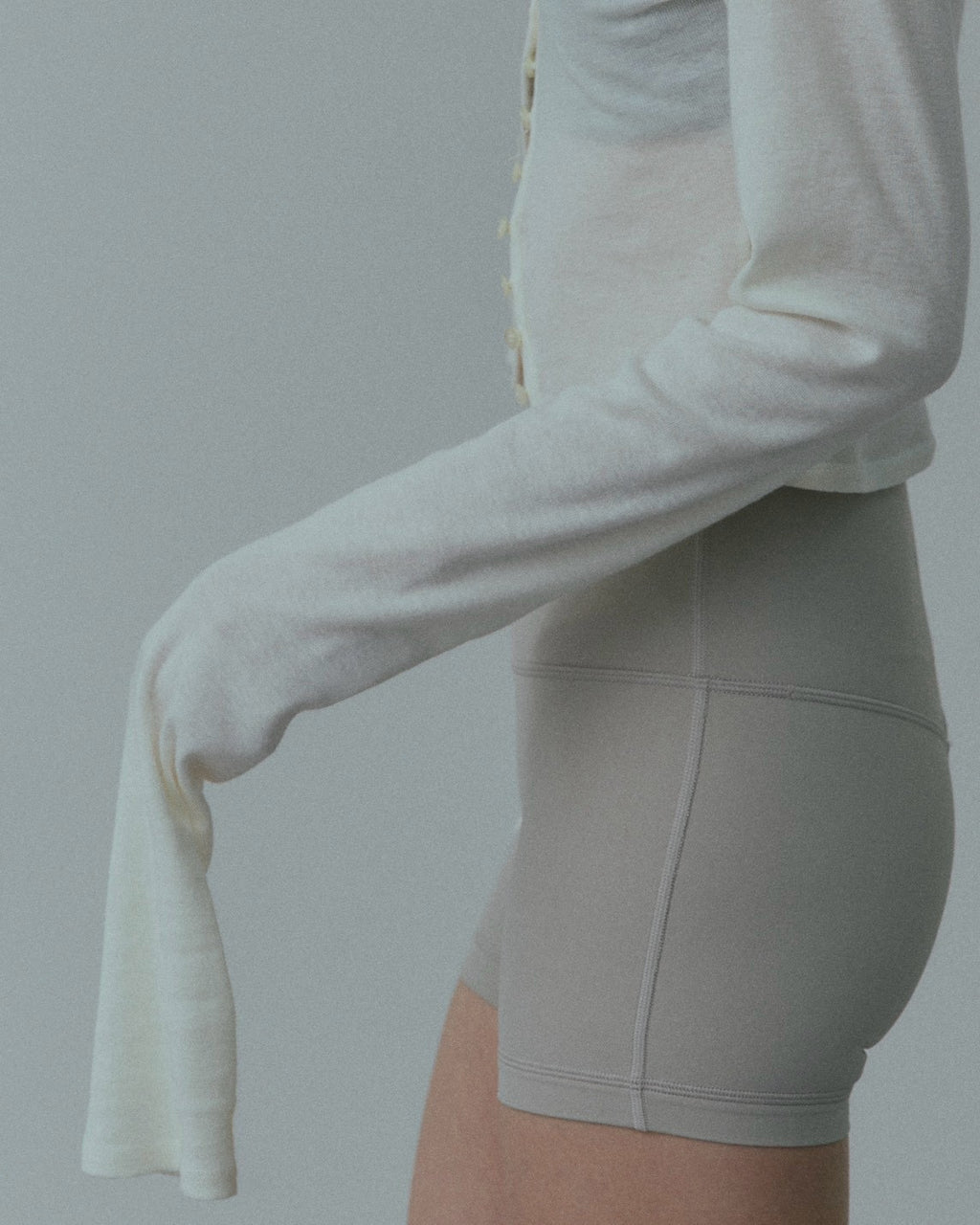 【Pre Order】Reframed Sleeve Top (Ivory)
