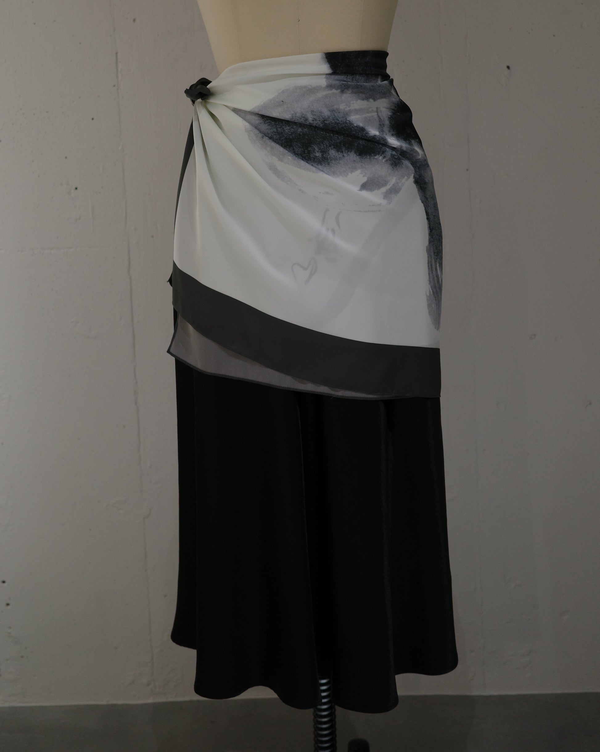 【Pre order】HAJIMARI （Scarf）