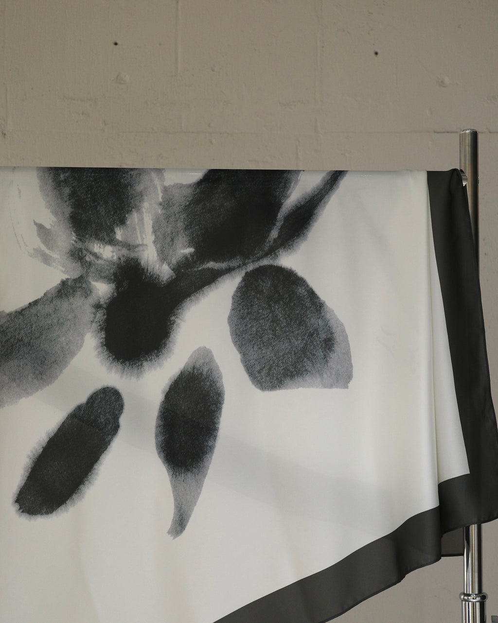 【Pre order】HAJIMARI （Scarf）