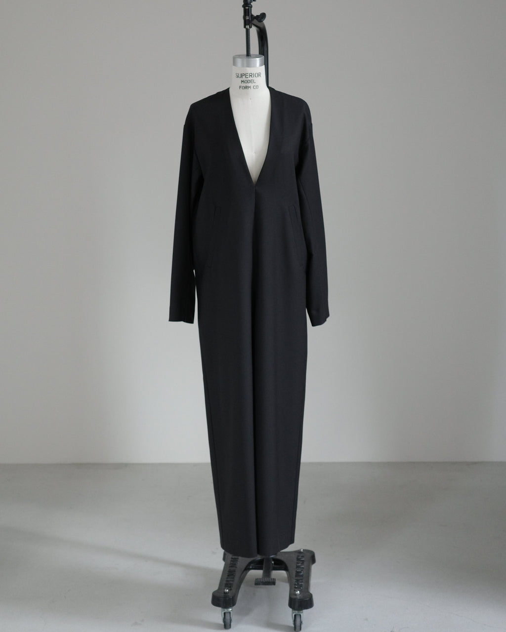 【Pre order】Vneck Straight Jumpsuit