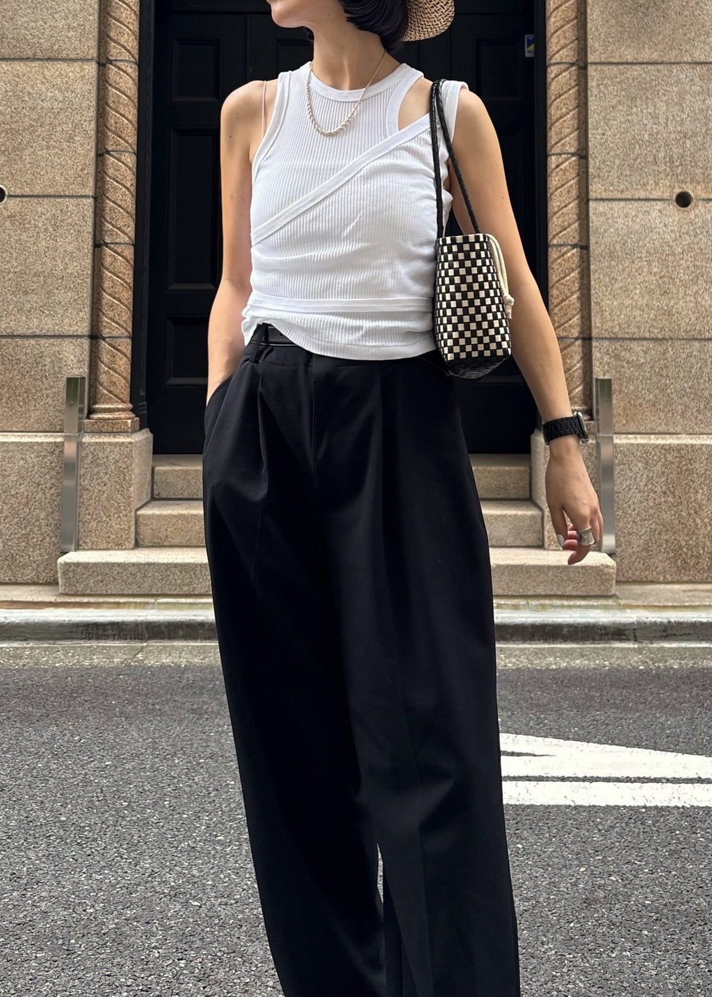 【Pre Order】 Sculpted Wide Trousers (Black)