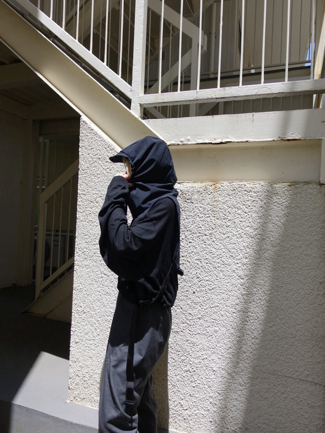 VEIL HOOD – THEATER