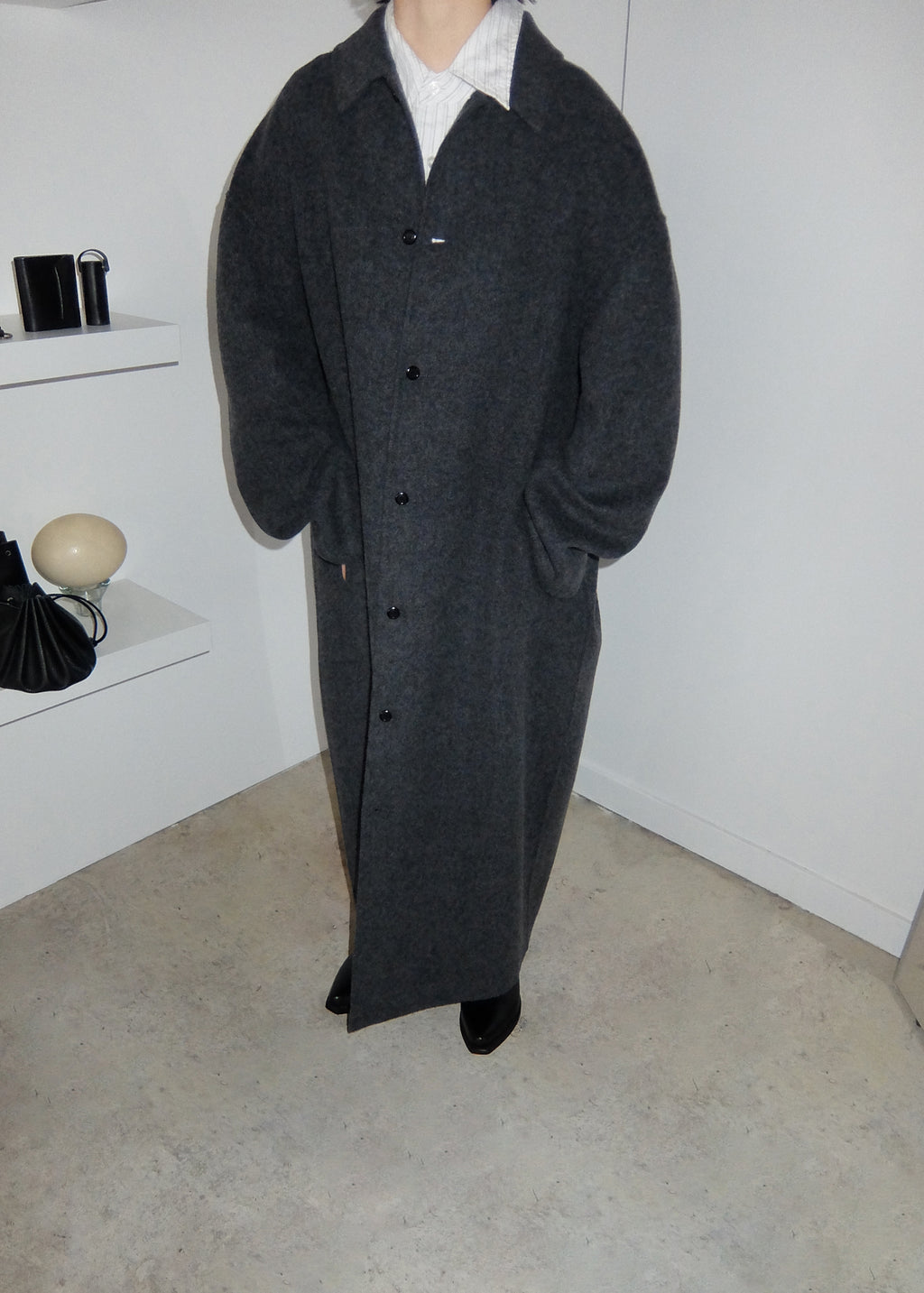 【Pre Order】Essone Coat (Charcoal)