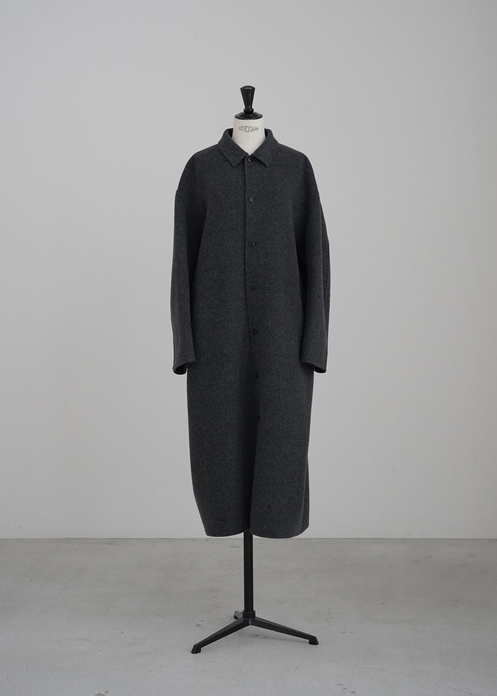 【Pre Order】Essone Coat (Charcoal)