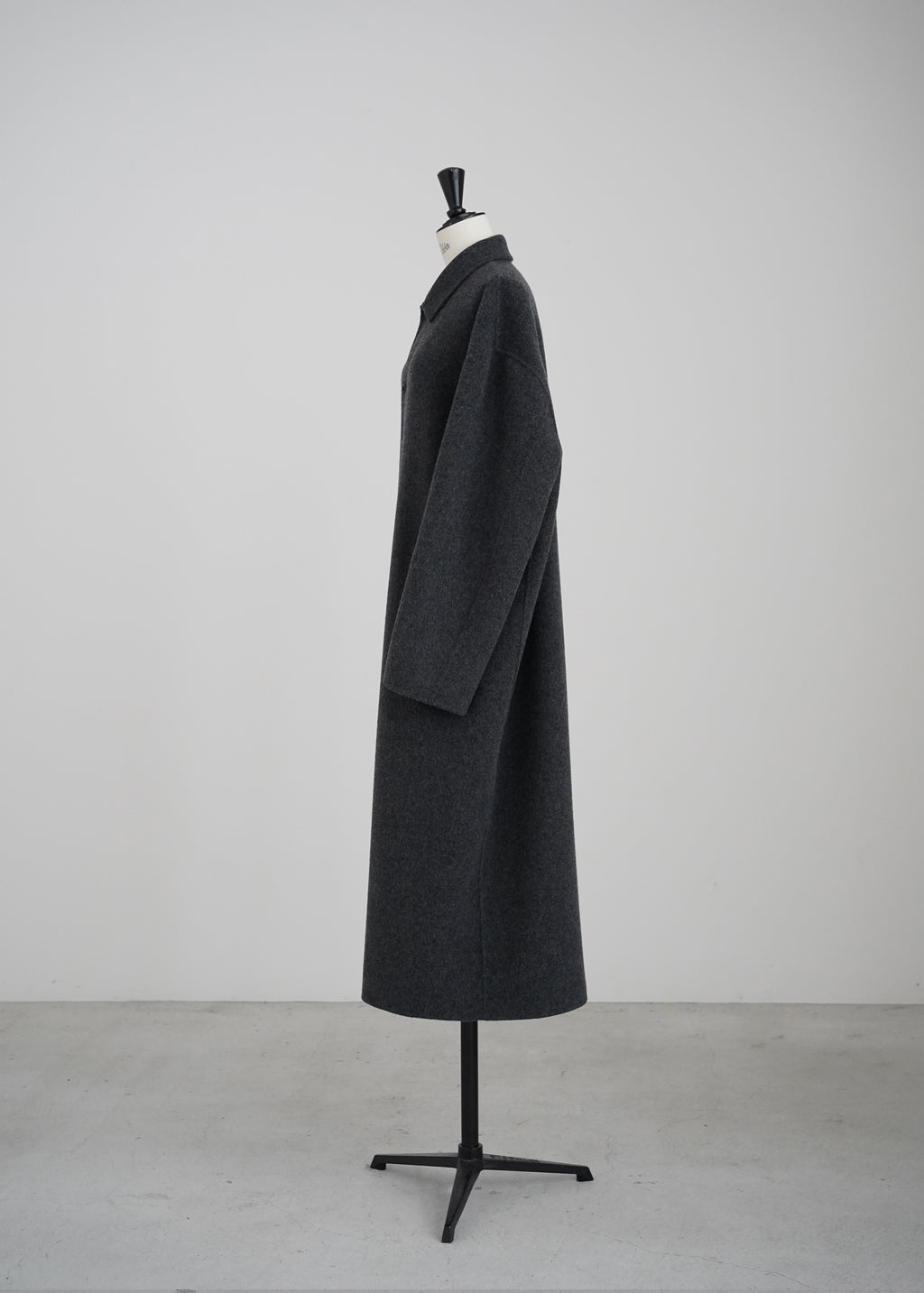 【Pre Order】Essone Coat (Charcoal)
