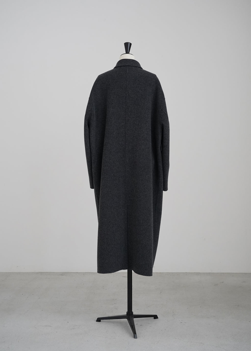 【Pre Order】Essone Coat (Charcoal)