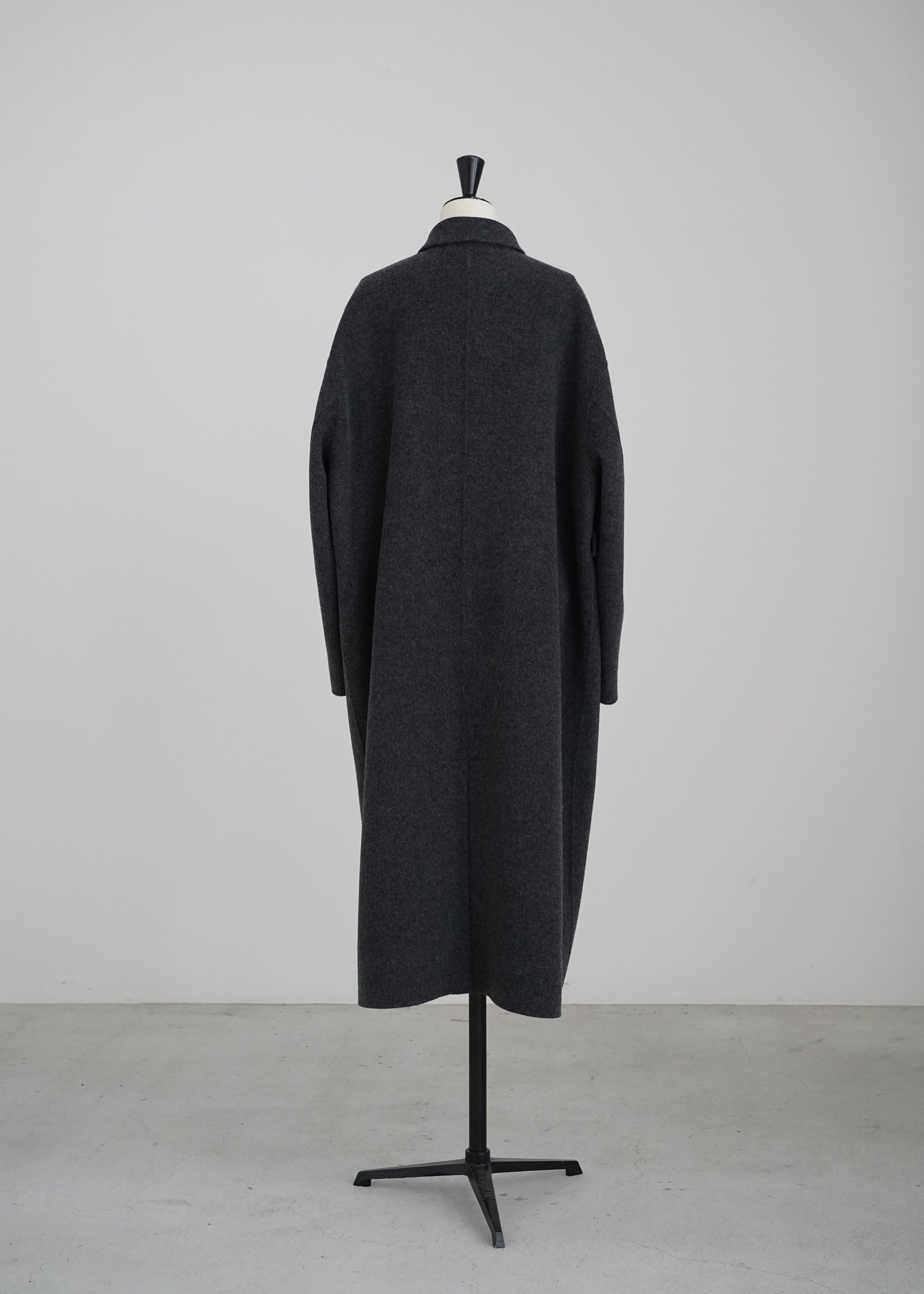 【Pre Order】Essone Coat (Charcoal)