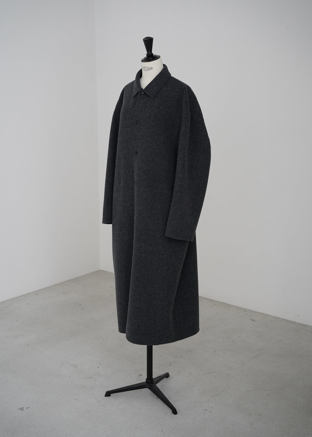 【Pre Order】Essone Coat (Charcoal)