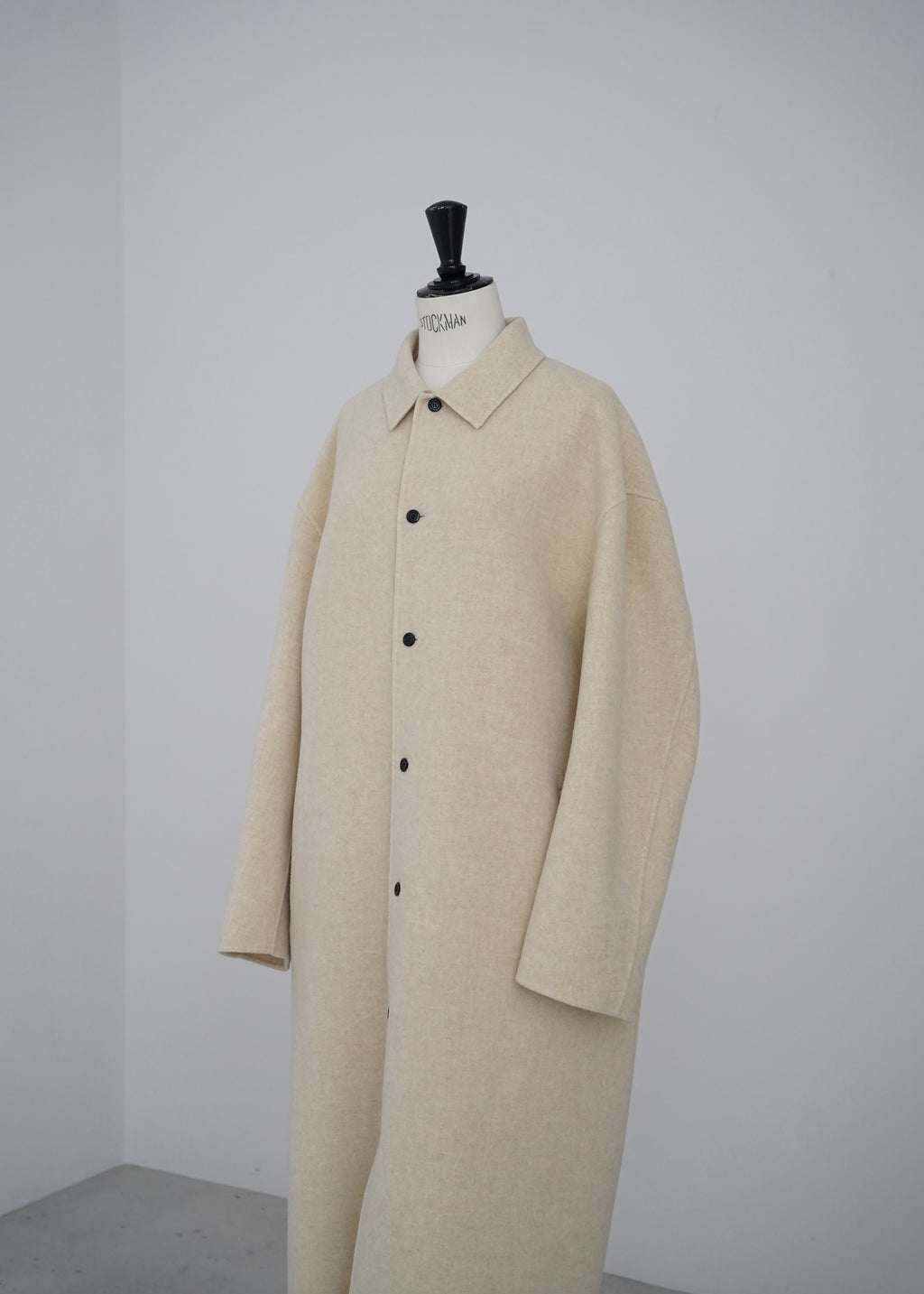 【Pre Order】Essone Coat (Ivory)